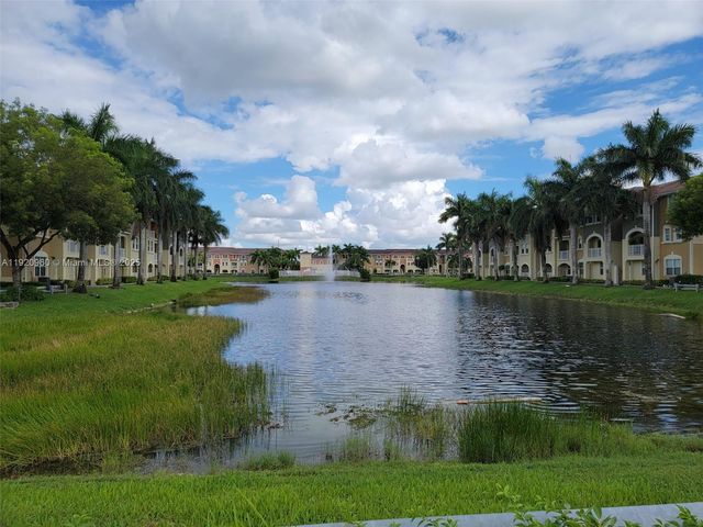 10870 NW 88th Ter 227, Doral, FL 33178