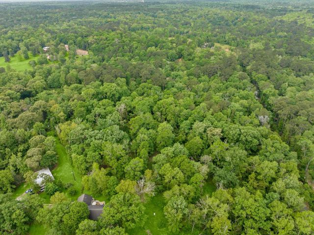 17960 Dogwood Dr Drive, Conroe, TX 77303