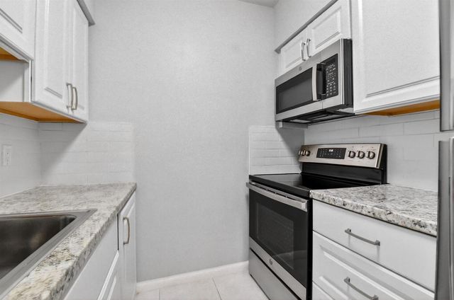 2420 S Federal Highway 0100, Boynton Beach, FL 33435