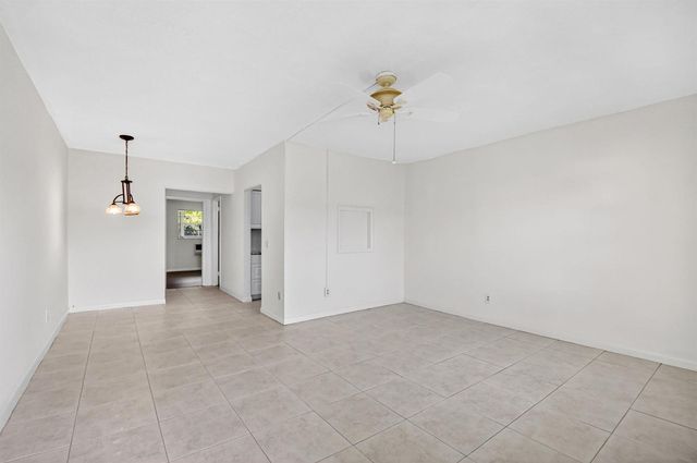 2420 S Federal Highway 0100, Boynton Beach, FL 33435