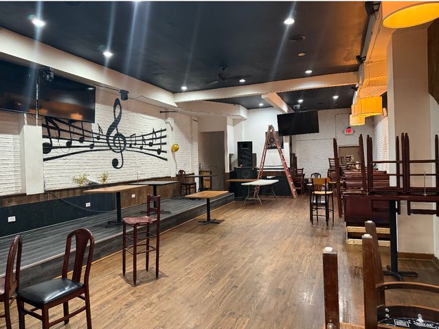 6237 S Archer Road 39, Summit, IL 60501