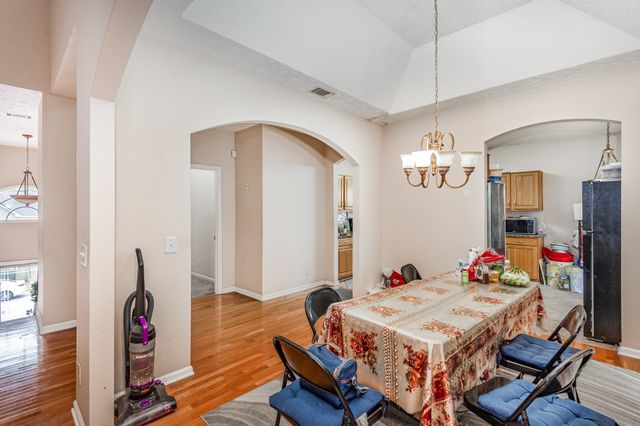 5112 W Oak Highland Dr, Antioch, TN 37013