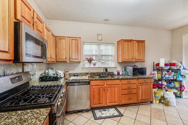 5112 W Oak Highland Dr, Antioch, TN 37013