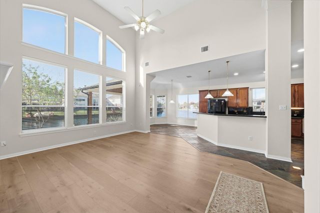 10103 Lazy Lagoon, Houston, TX 77065