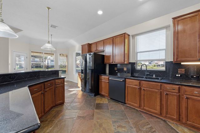 10103 Lazy Lagoon, Houston, TX 77065