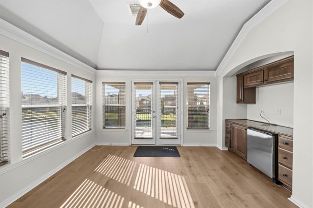 10103 Lazy Lagoon, Houston, TX 77065