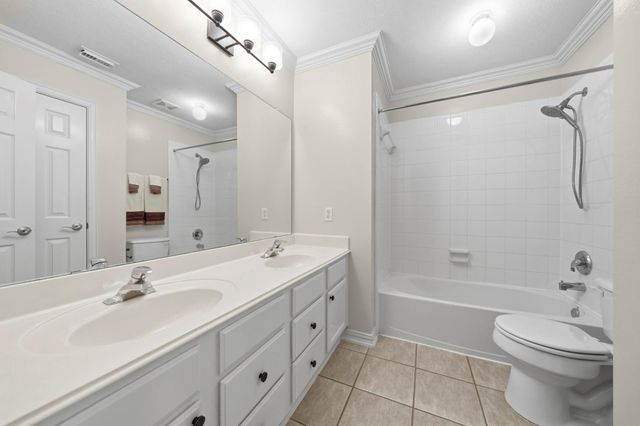 10103 Lazy Lagoon, Houston, TX 77065