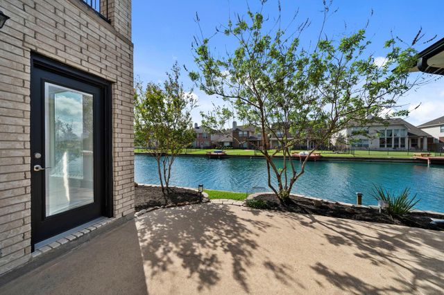 10103 Lazy Lagoon, Houston, TX 77065