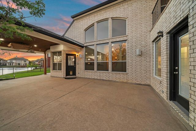 10103 Lazy Lagoon, Houston, TX 77065