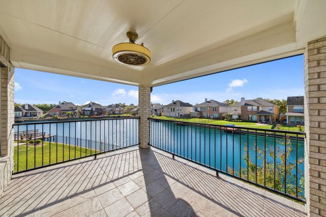 10103 Lazy Lagoon, Houston, TX 77065