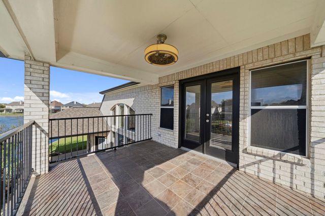 10103 Lazy Lagoon, Houston, TX 77065