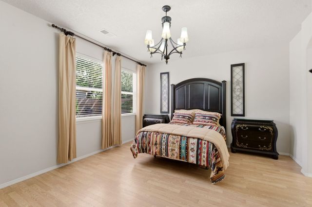 3420 Sun Mesa Street SW, Los Lunas, NM 87031