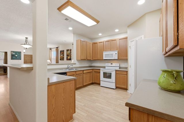 3420 Sun Mesa Street SW, Los Lunas, NM 87031