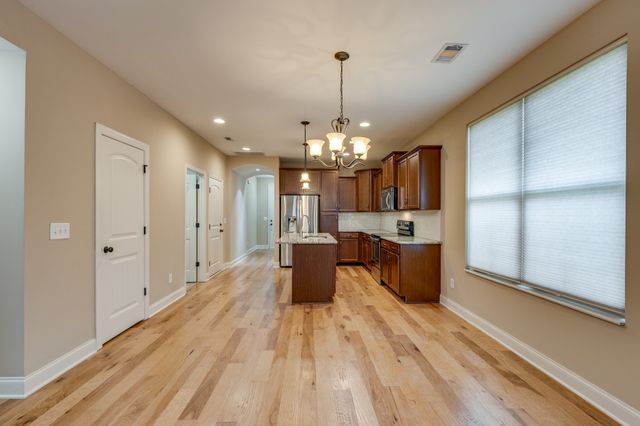 2040 Bungalow Dr, Thompsons Station, TN 37179