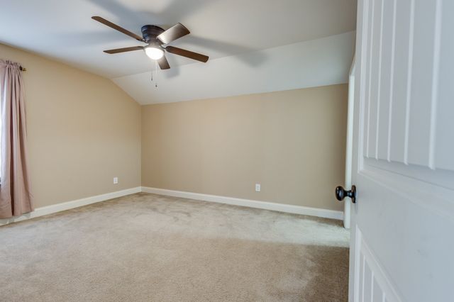 2040 Bungalow Dr, Thompsons Station, TN 37179