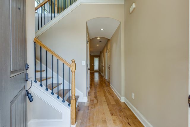 2040 Bungalow Dr, Thompsons Station, TN 37179