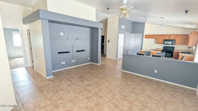 2640 E COWBOY COVE Trail, San Tan Valley, AZ 85143