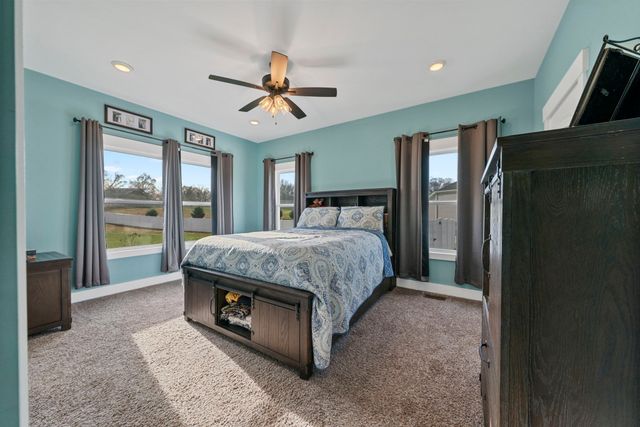 2086 Beverly Ct, Springfield, TN 37172