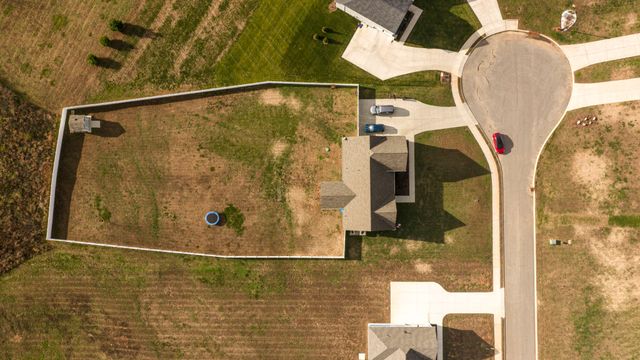 2086 Beverly Ct, Springfield, TN 37172