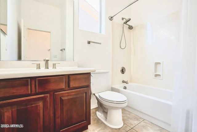 1682 W AINSWORTH Drive, Anthem, AZ 85086