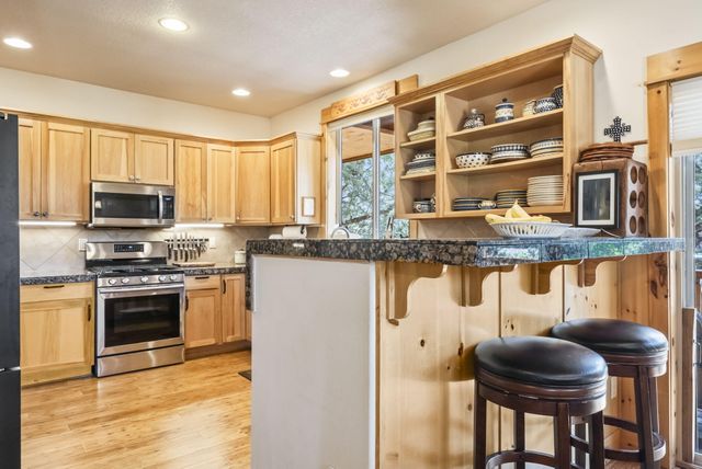 10175 Juniper Glen Circle, Redmond, OR 97756