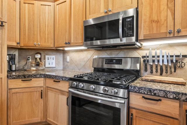 10175 Juniper Glen Circle, Redmond, OR 97756