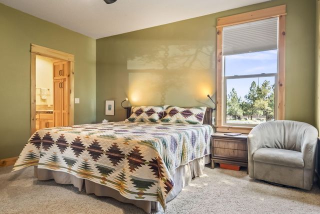 10175 Juniper Glen Circle, Redmond, OR 97756