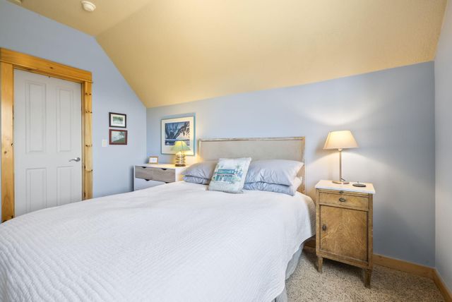 10175 Juniper Glen Circle, Redmond, OR 97756