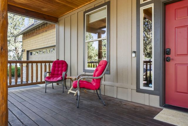 10175 Juniper Glen Circle, Redmond, OR 97756