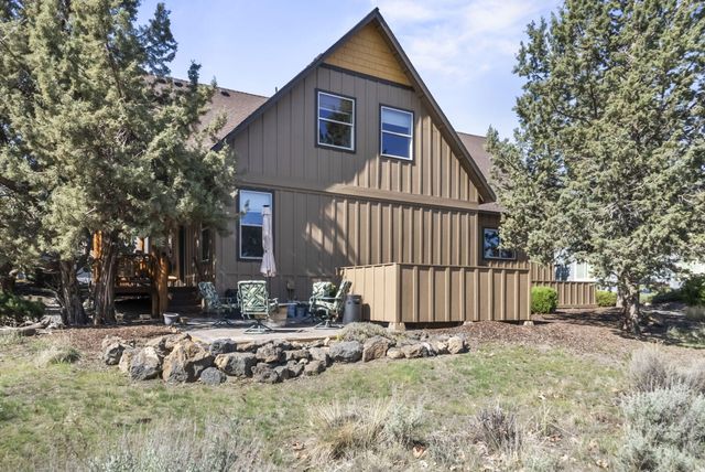 10175 Juniper Glen Circle, Redmond, OR 97756