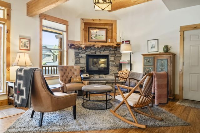 10175 Juniper Glen Circle, Redmond, OR 97756