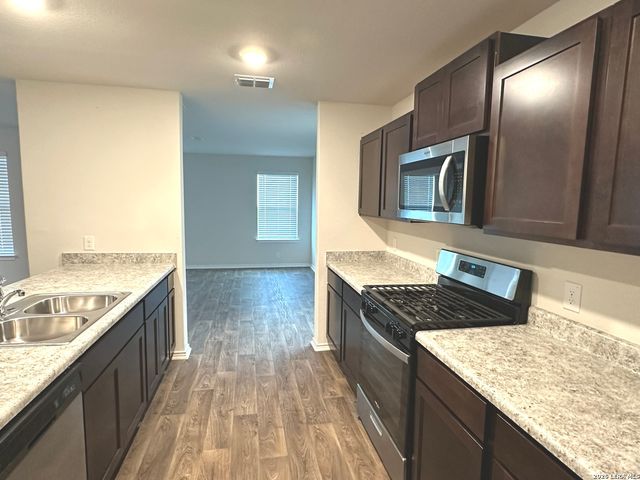 13756 Red Rock Run, San Antonio, TX 78254