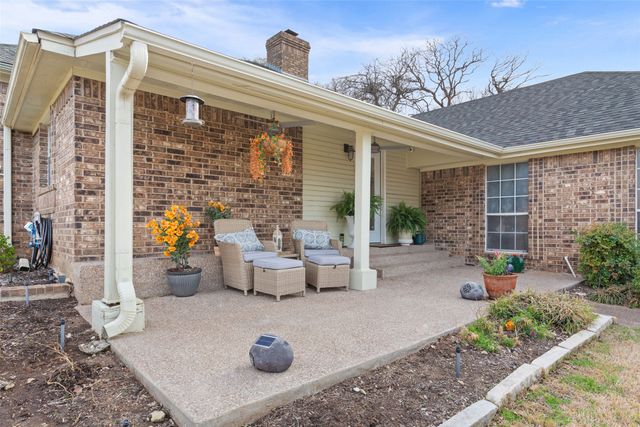 409 Shadow Mountain Drive, Woodway, TX 76712