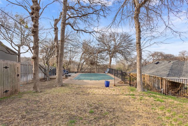 409 Shadow Mountain Drive, Woodway, TX 76712