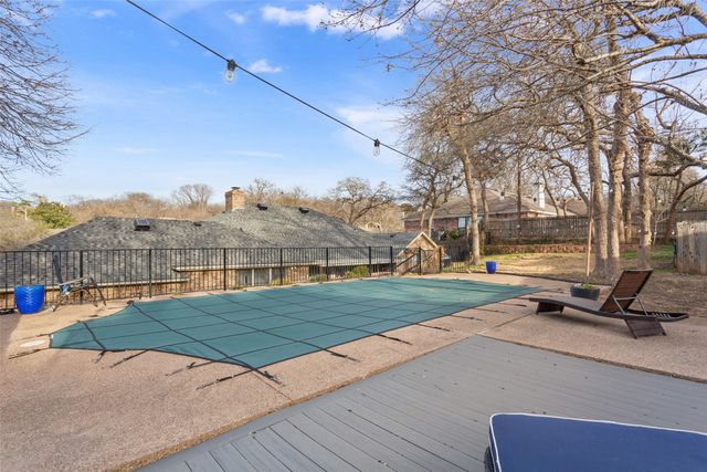 409 Shadow Mountain Drive, Woodway, TX 76712