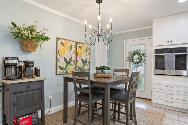 409 Shadow Mountain Drive, Woodway, TX 76712