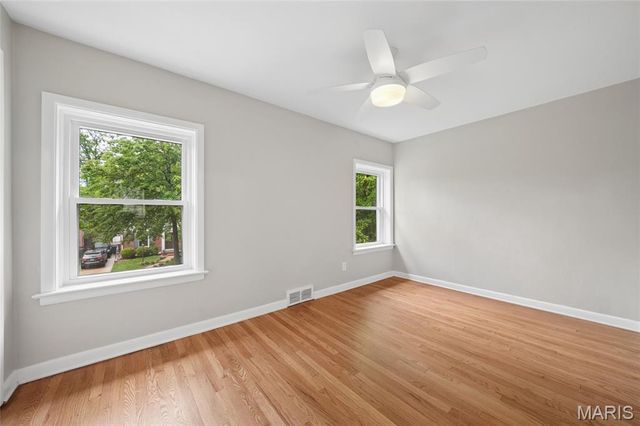 9366 White Avenue, Brentwood, MO 63144
