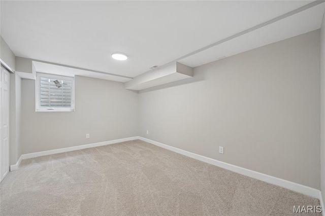 9366 White Avenue, Brentwood, MO 63144