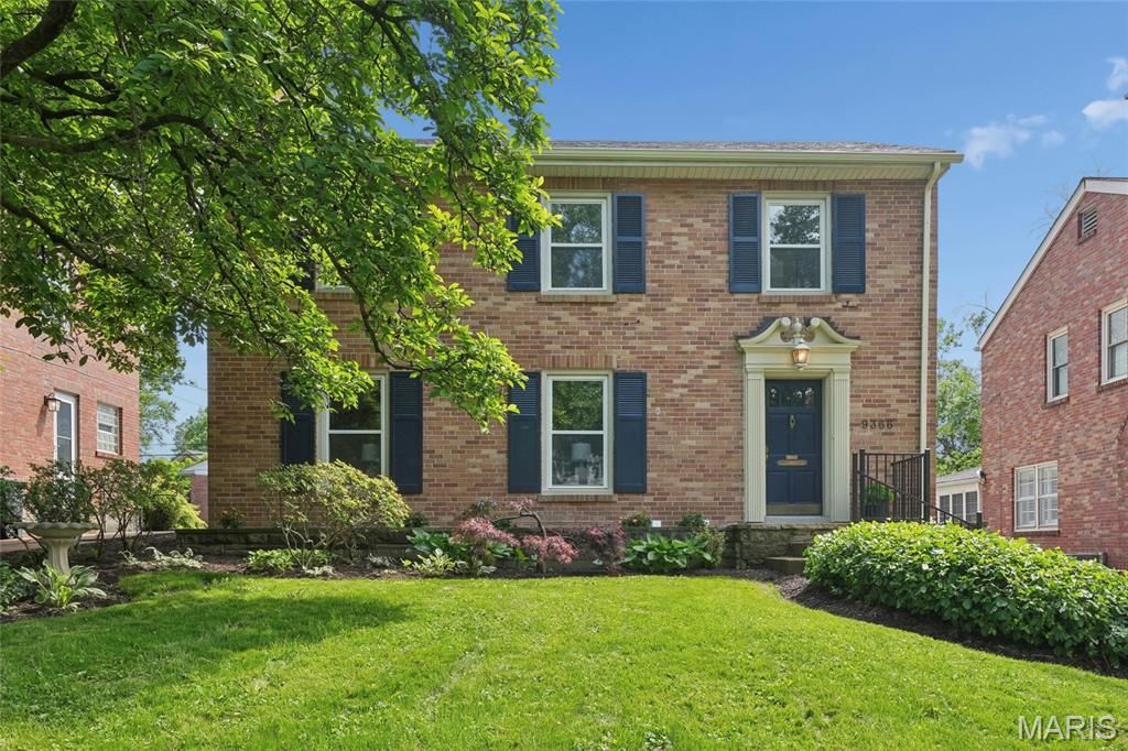 9366 White Avenue, Brentwood, MO 63144