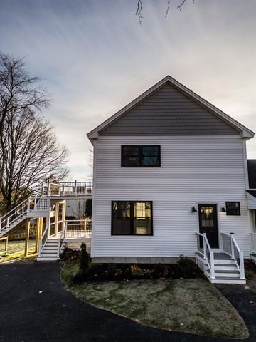 50c Linden Street, Exeter, NH 03833