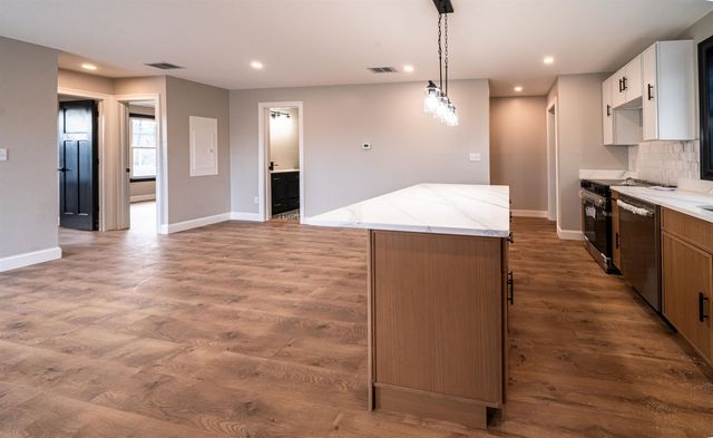 50c Linden Street, Exeter, NH 03833