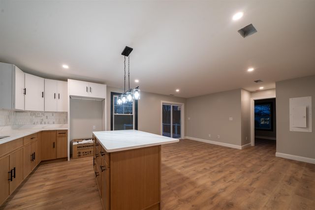 50c Linden Street, Exeter, NH 03833