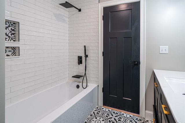 50c Linden Street, Exeter, NH 03833