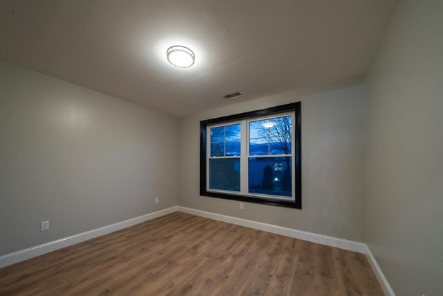 50c Linden Street, Exeter, NH 03833