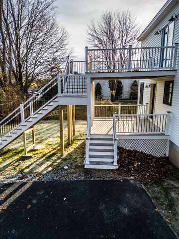 50c Linden Street, Exeter, NH 03833