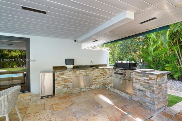 7322 Vistalmar St, Coral Gables, FL 33143