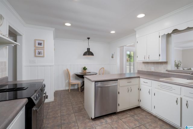 704 CREST LANE, Homewood, AL 35209