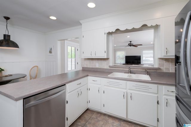 704 CREST LANE, Homewood, AL 35209