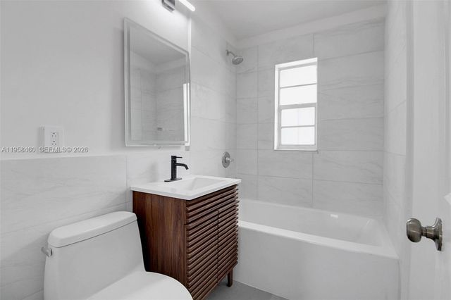 1617 NW 15th St, Fort Lauderdale, FL 33311