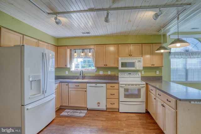 1240 ANDREW DR, Dover, DE 19904